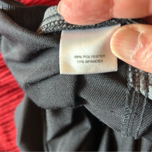 Peter Millar Crown Sport Performance Shorts. Size LT Large Tall. - Picture 12 of 12